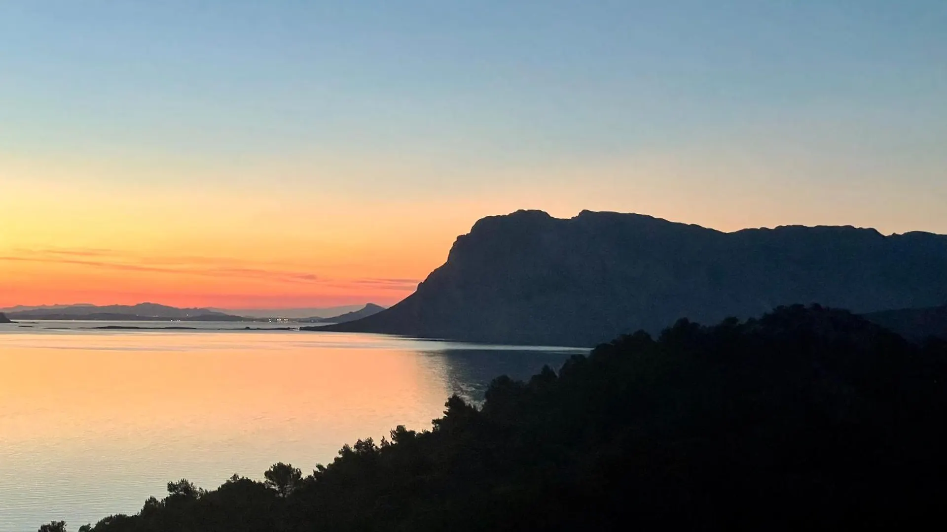 Punta Est Bellissimo 3 Camere Vista Mare Capo Coda Cavallo Lejlighed
