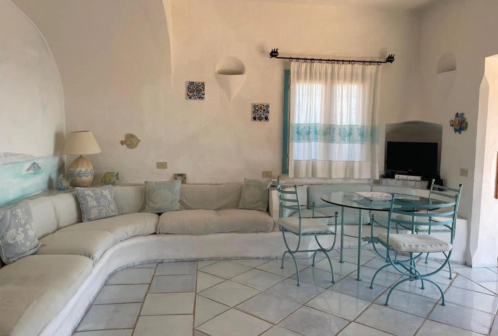 Punta Est Bellissimo 3 Camere Vista Mare Capo Coda Cavallo 0*,  Italy